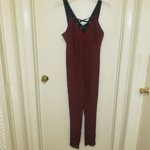 Lace Romper - Picture 1 of 1